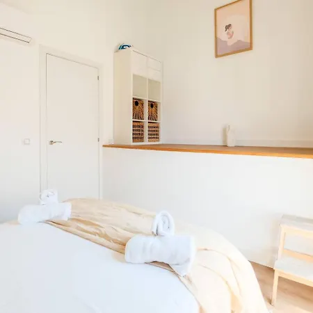 Atico Ordesa Barbacoa Terraza Wifi 4 Pax Ascensor Appartement