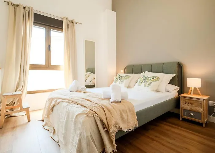 Atico Ordesa Barbacoa Terraza Wifi 4 Pax Ascensor 아파트 *